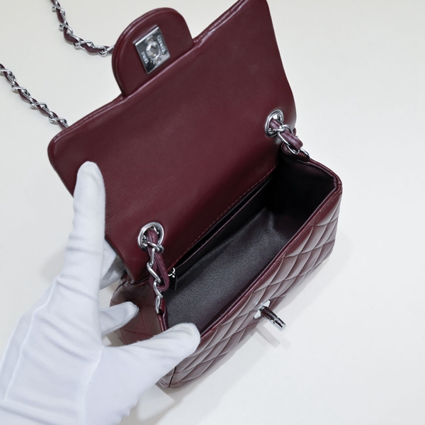 シャネルバッグ着用イメージ